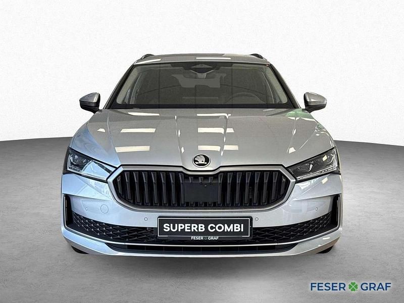 Gebraucht Skoda Superb Selection 150 PS (110 kW) 2025 Aluminiumsilber metallic Kombi