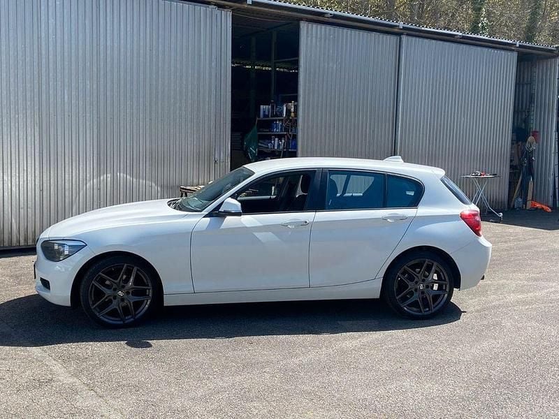 Gebraucht BMW 116 136 PS (100 kW) 2012 Weiß Kleinwagen