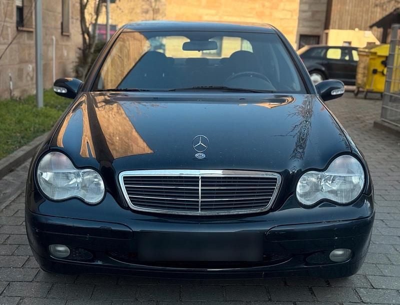 Gebraucht Mercedes C180 129 PS (94 kW) 2001 Blau Limousine