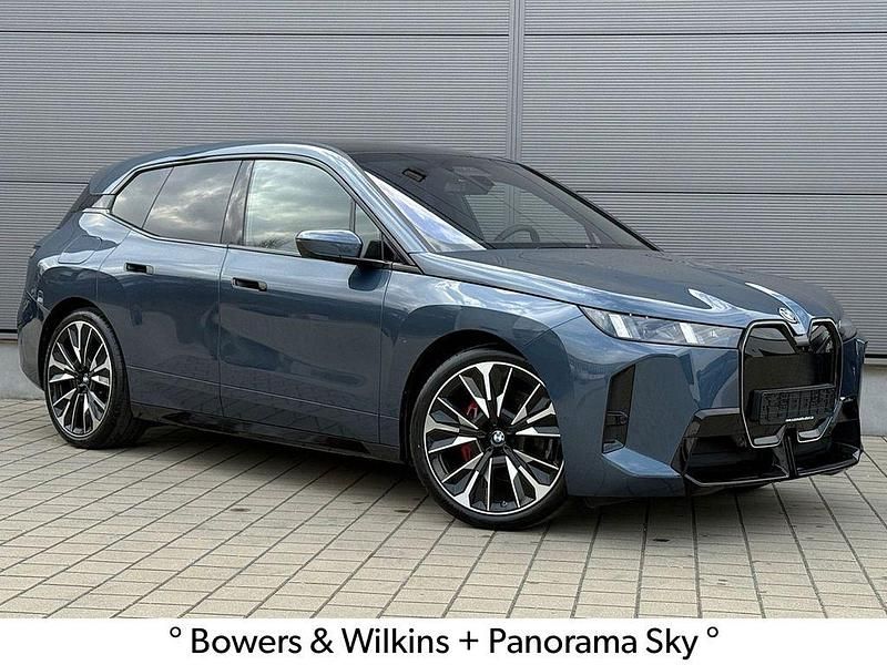 Gebraucht BMW iX Performance 400 kW (544 PS) 2025 Arctic race blue metallic SUV