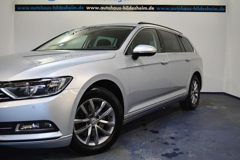 Gebraucht VW Passat Comfortline 150 PS (110 kW) 2018 Silber Kombi