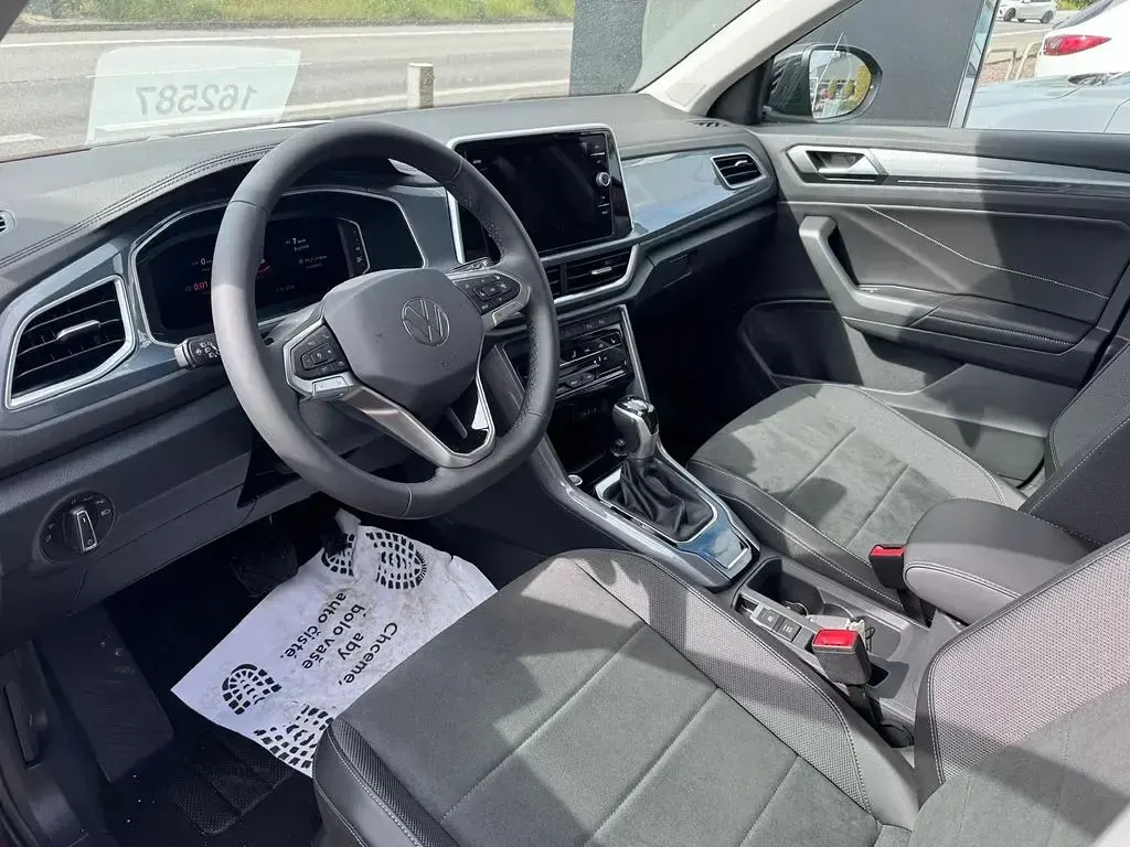 Neu VW T-Roc Style 150 PS (110 kW) 2026 Rot SUV