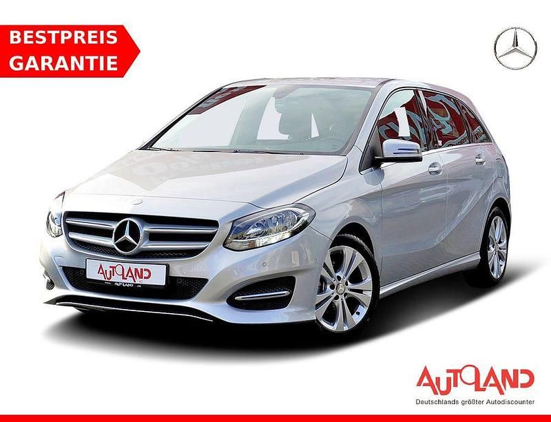 Silber Gebraucht 2016 Mercedes B180 Urban Van / Kleinbus | 12.990 € (Fairer Preis) - Bild 1/4