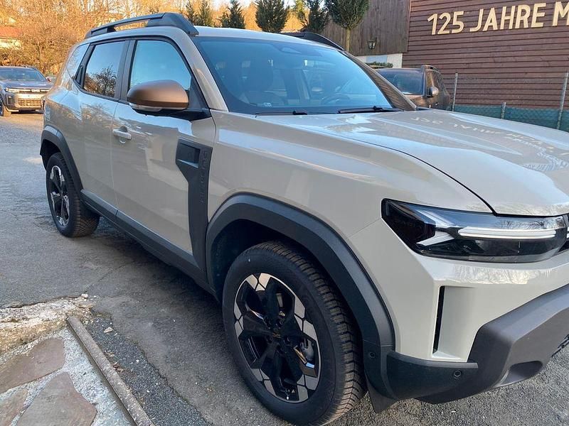 Neu Dacia Duster Extreme 154 PS (113 kW) 2026 Beige SUV