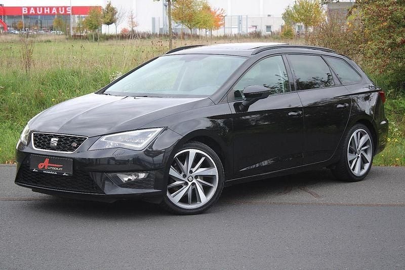 Schwarz Gebraucht 2016 Seat Leon ST FR Kombi | 9.990 € (Guter Preis) - Bild 1/4