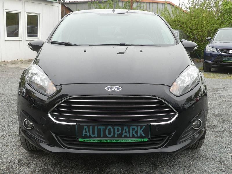Gebraucht Ford Fiesta SYNC Edition 80 PS (58 kW) 2013 Schwarz Kleinwagen
