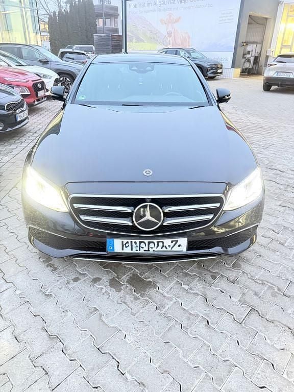 Usata Mercedes E400 340 CV (250 kW) 2018 Nero Berlina