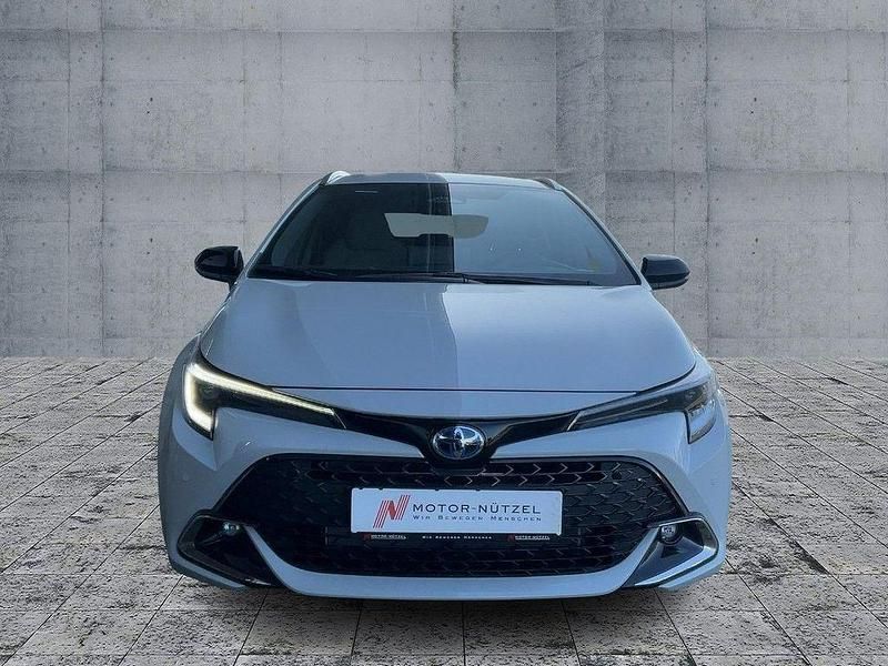 Neu Toyota Corolla 140 PS (102 kW) 2025 Grau Limousine