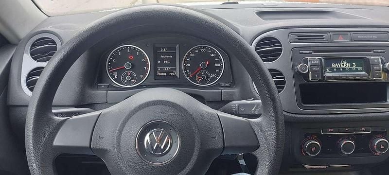 Gebraucht VW Tiguan Trendline 160 PS (117 kW) 2012 Weiß SUV