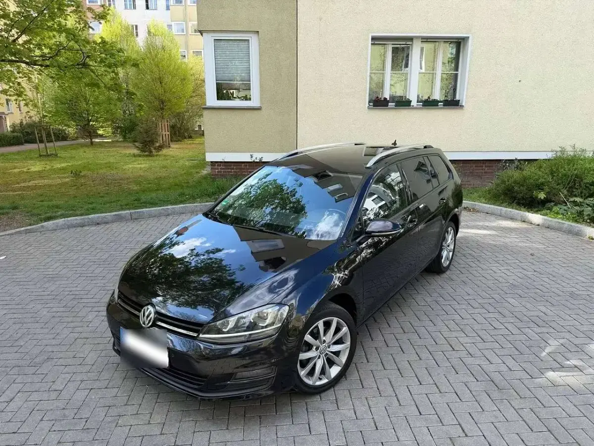 Second-hand VW Golf VII LOUNGE 150 CP (110 kW) 2015 Negru Break