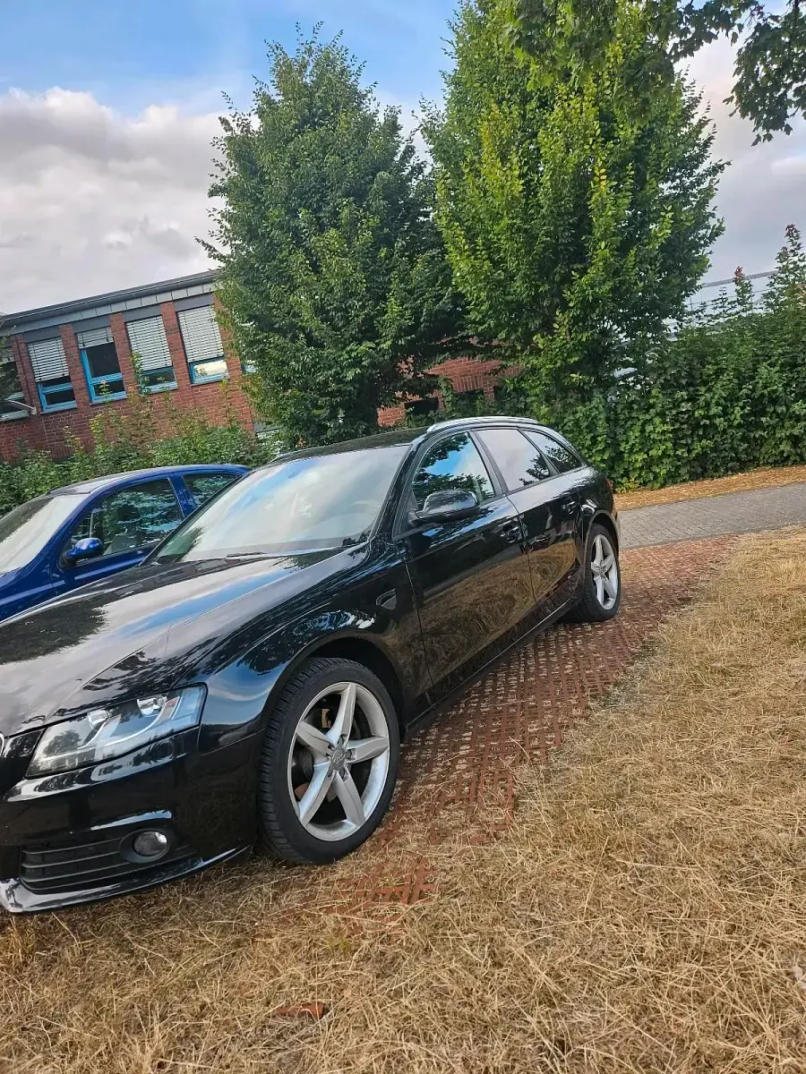Gebraucht Audi A4 143 PS (105 kW) 2011 Schwarz Kombi