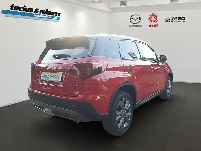 Neu Suzuki Vitara Comfort 129 PS (94 kW) 2026 Bright red / cosmic black pear SUV