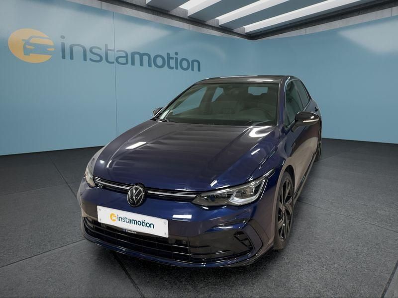 Blau Gebraucht 2024 VW Golf VIII R-line Kleinwagen | 31.249 € (Guter Preis) - Bild 1/4