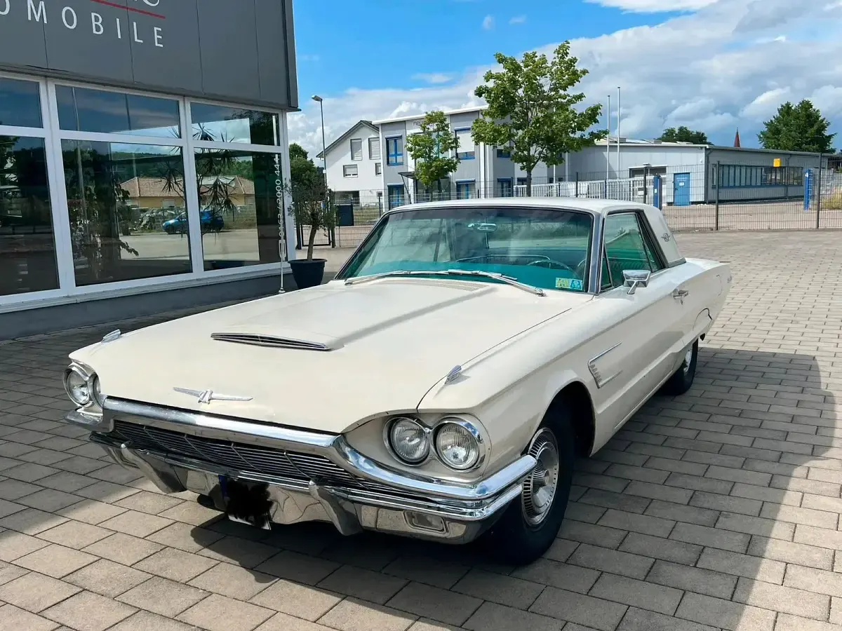 Second-hand Ford Thunderbird 300 CP (220 kW) 1965 Bej Berlinǎ