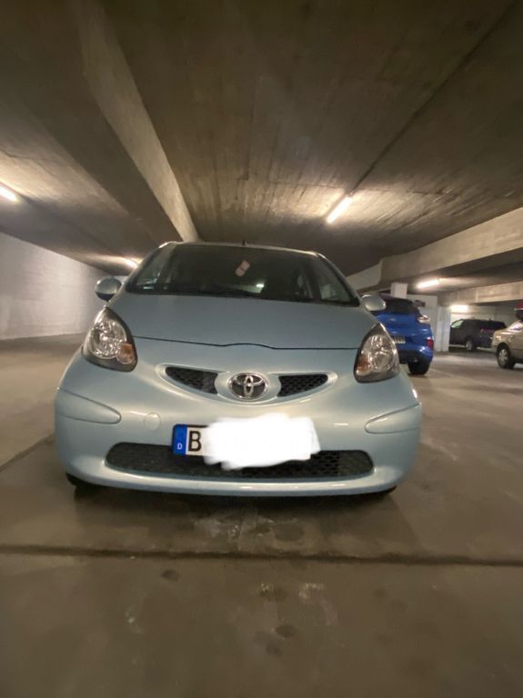 Blau Gebraucht 2006 Toyota Aygo City Kleinwagen | 5.400 € (Teuer) - Bild 1/4