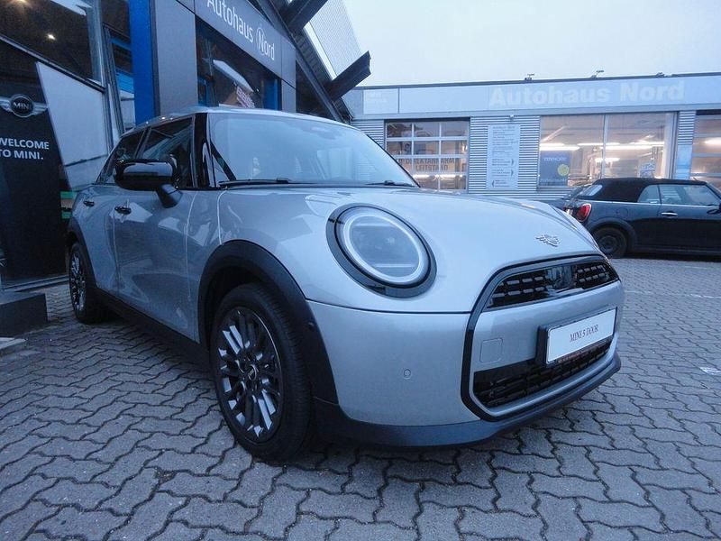 Gebraucht Mini Cooper Classic 156 PS (114 kW) 2024 Silber Kleinwagen