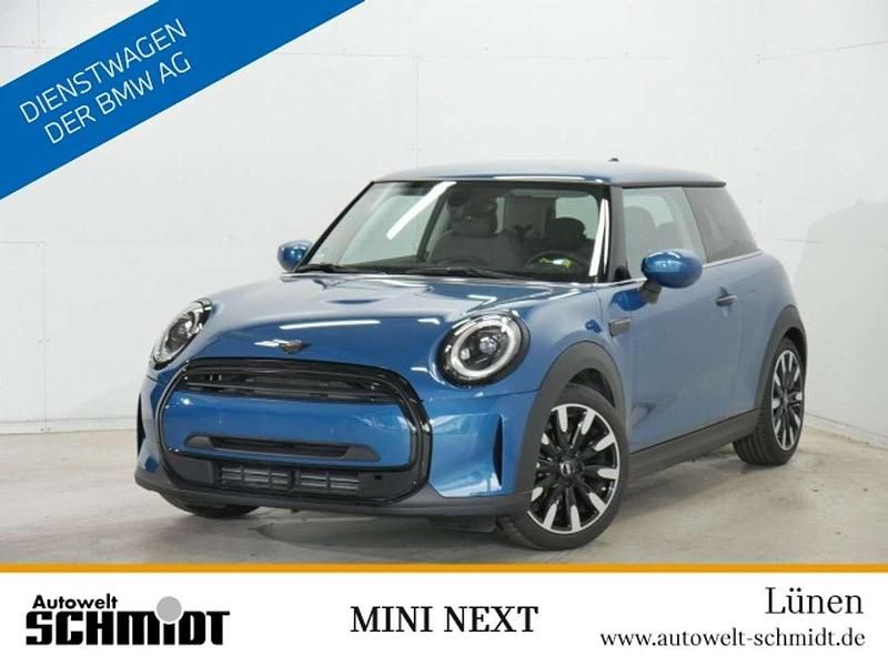 Island blue metallic Gebraucht 2022 Mini ONE Classic Kleinwagen | 21.250 € (Etwas zu teuer) - Bild 1/4