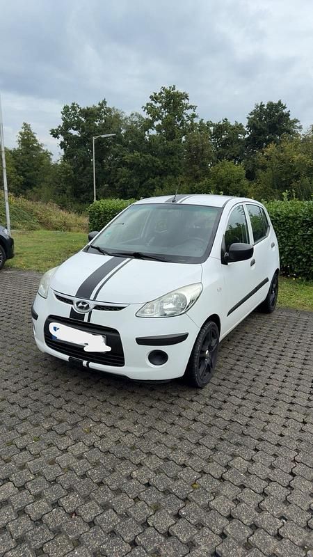 Weiß Gebraucht 2009 Hyundai i10 Kleinwagen | 2.500 € (Fairer Preis) - Bild 1/4