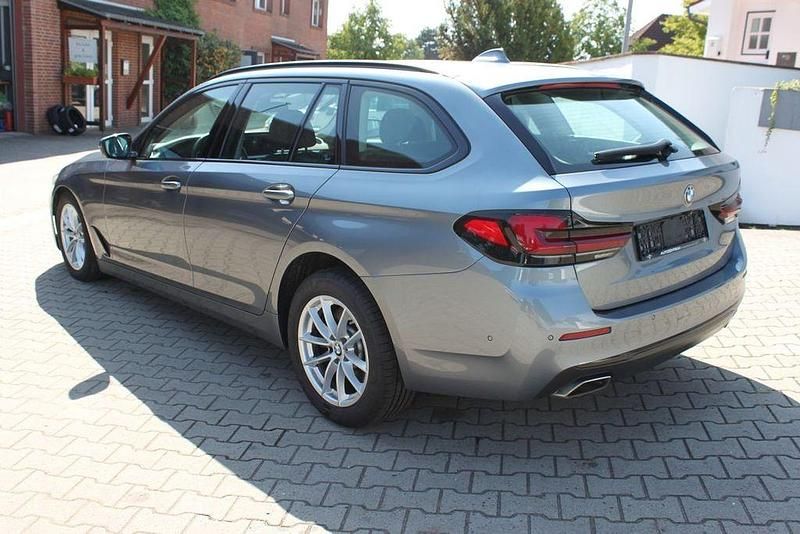 Gebraucht BMW 530 286 PS (210 kW) 2022 Grau Kombi