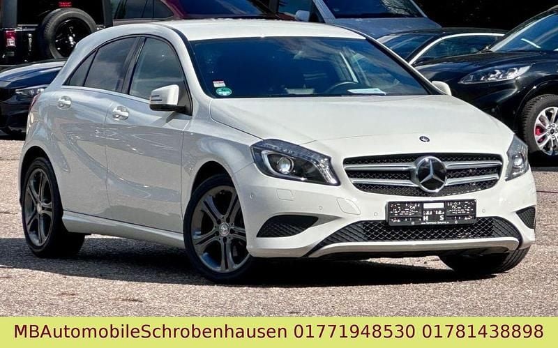 Weiß Gebraucht 2015 Mercedes A200 Limousine | 16.777 € (Guter Preis) - Bild 1/4