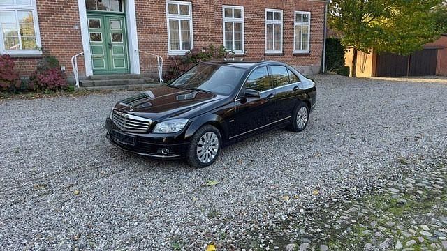 Schwarz Gebraucht 2008 Mercedes C220 Elegance Limousine | 9.400 € (Teuer) - Bild 1/4