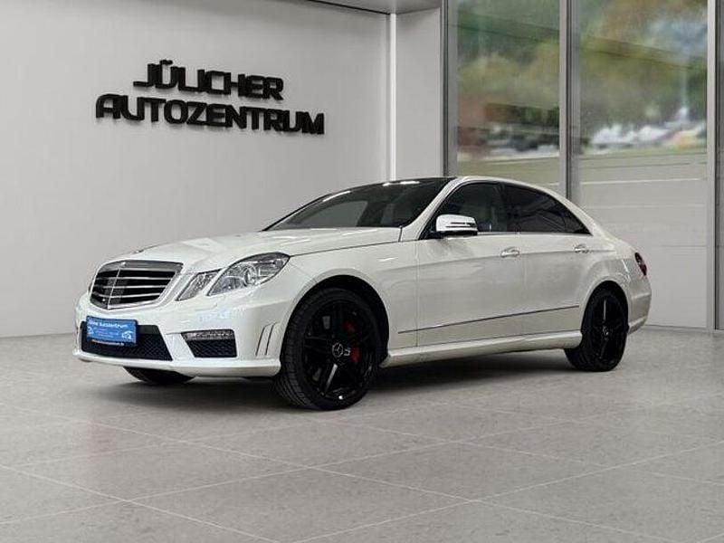 Gebraucht Mercedes E500 408 PS (300 kW) 2012 Weiß Limousine