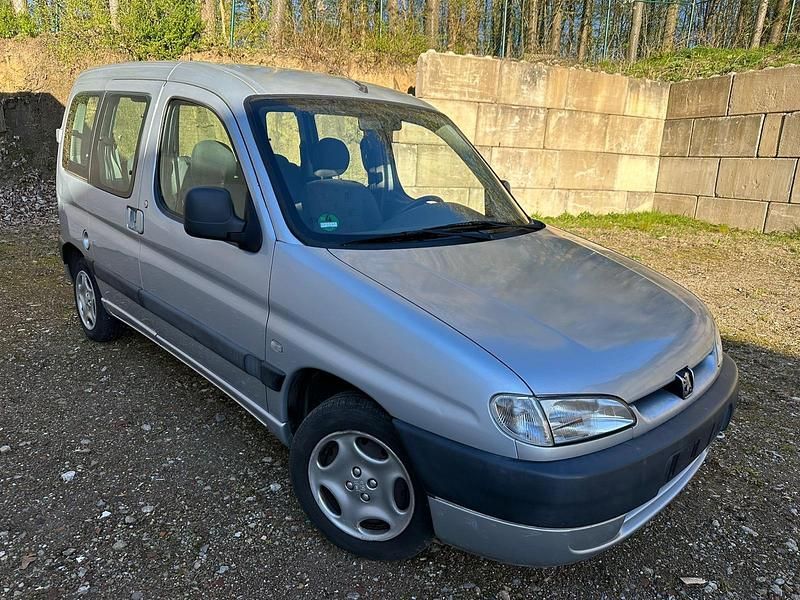 Gebraucht Peugeot Partner 109 PS (80 kW) 2002 Van / Kleinbus