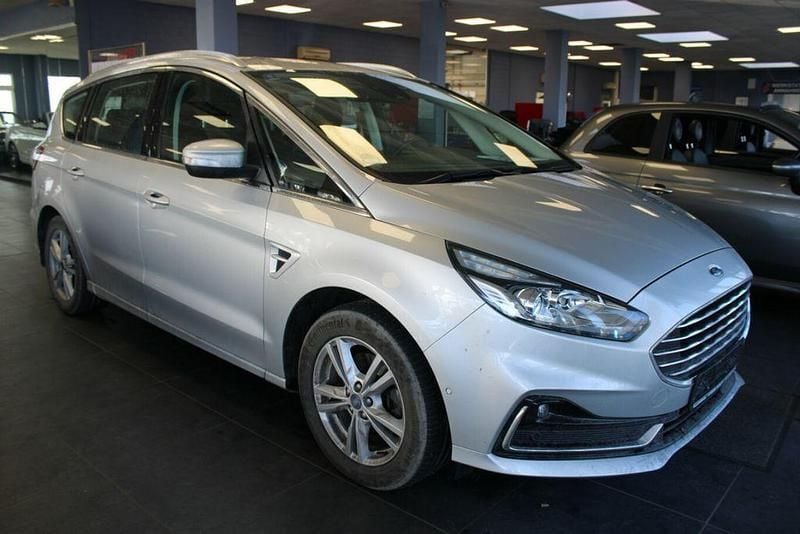Silber Gebraucht 2023 Ford S-MAX Titanium Van / Kleinbus | 22.980 € (Guter Preis) - Bild 1/4