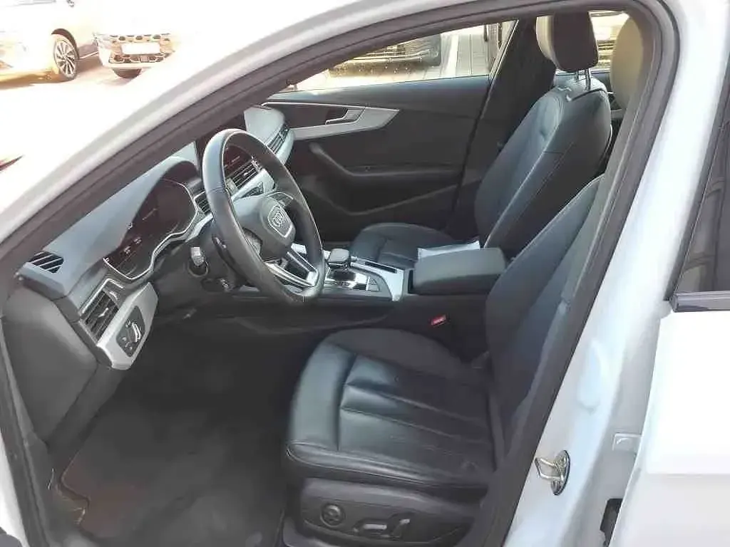 Gebraucht Audi A4 S-Line 204 PS (150 kW) 2023 Gletscherweiss Kombi