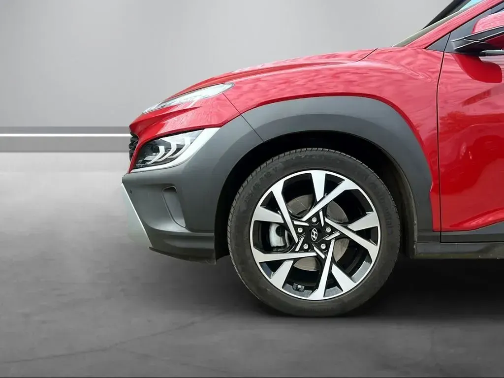 Gebraucht Hyundai Kona Pure 120 PS (88 kW) 2021 Rot SUV