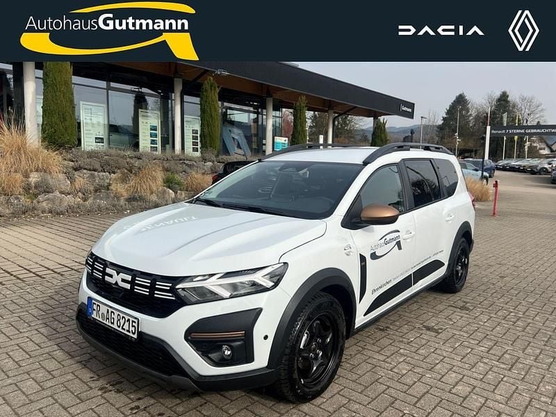 Gebraucht Dacia Jogger Expression 101 PS (74 kW) 2025 Gletscherweiss Van / Kleinbus