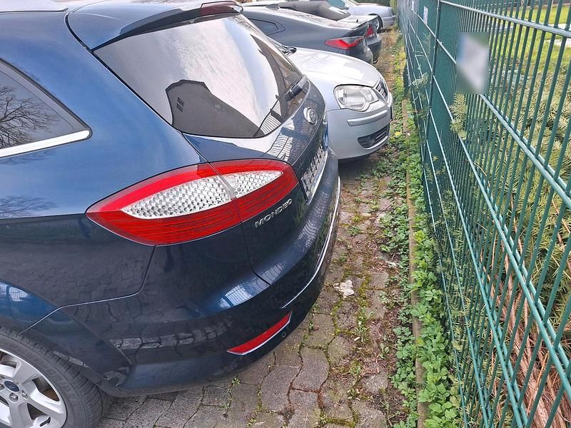 Gebraucht Ford Mondeo Ghia 175 PS (128 kW) 2009 Blau Kombi