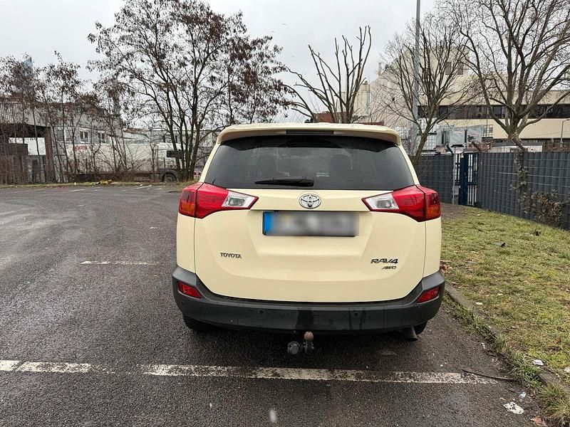 Gebraucht Toyota RAV4 149 PS (109 kW) 2013 Weiß SUV