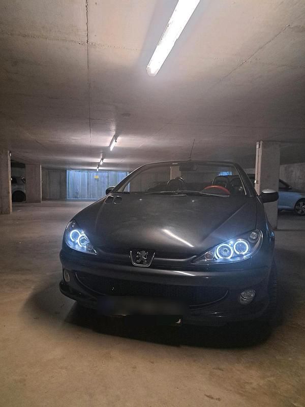 Schwarz Gebraucht 2003 Peugeot 206 CC Cabrio | 2.000 € (Fairer Preis) - Bild 1/4