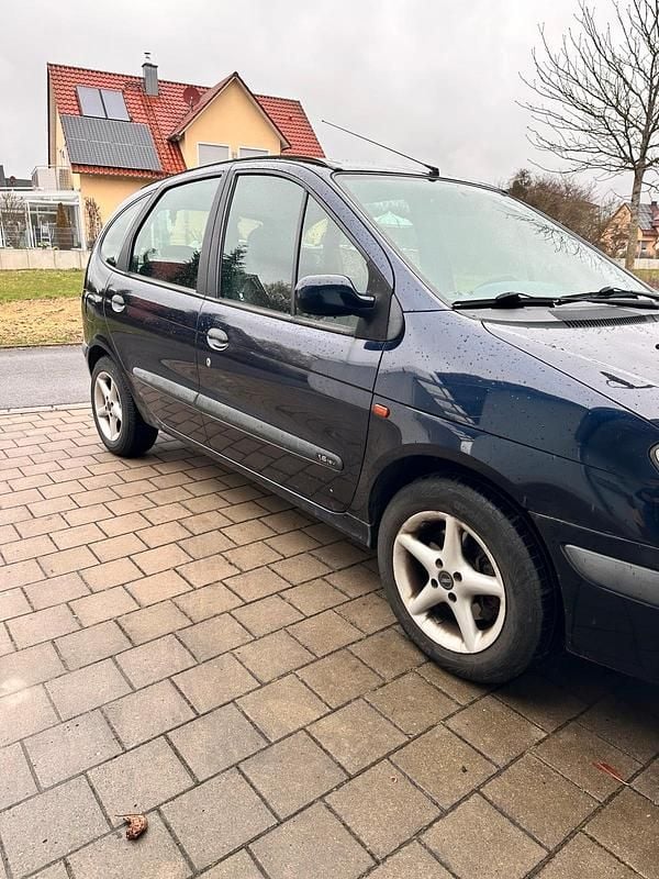 Gebraucht Renault Scénic 107 PS (78 kW) 2000 Van / Kleinbus