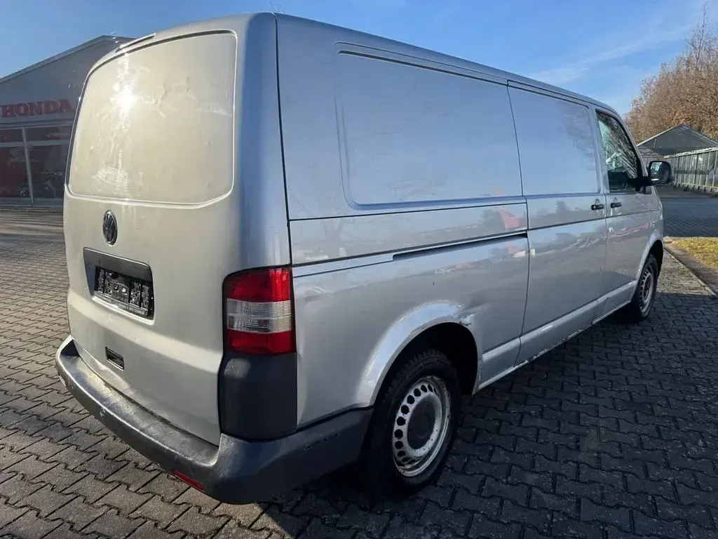 Second-hand VW Transporter 140 CP (102 kW) 2012 Argintiu Van