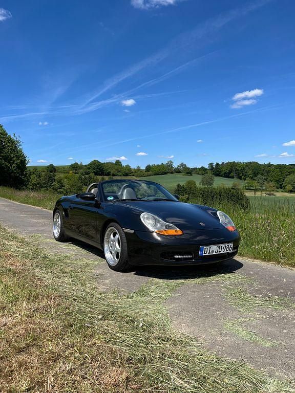 Schwarz Gebraucht 2001 Porsche Boxster Cabrio | 15.999 € (Fairer Preis) - Bild 1/4