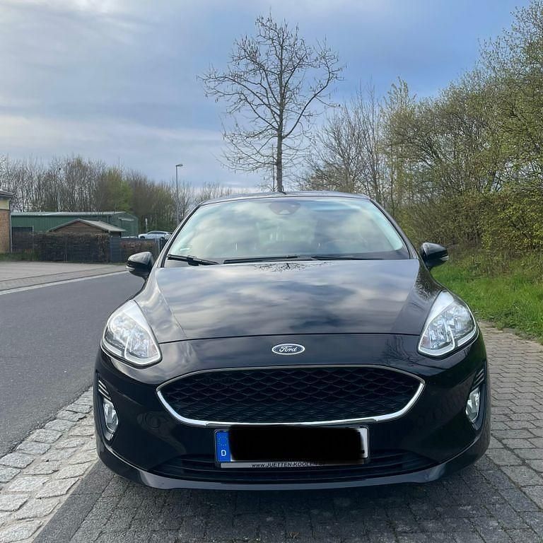 Gebraucht Ford Fiesta 101 PS (74 kW) 2020 Schwarz Kleinwagen