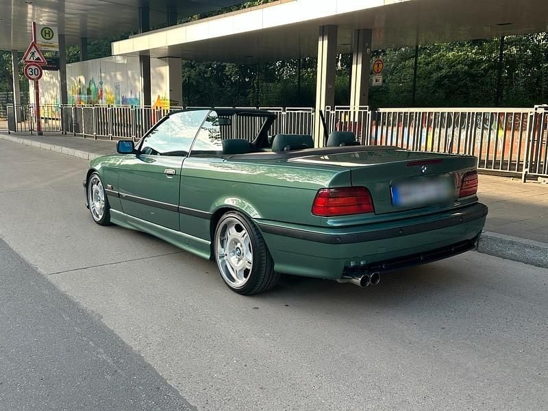 Grün Gebraucht 1999 BMW 328 Cabriolet M Sport Cabrio | 14.500 € - Bild 1/4