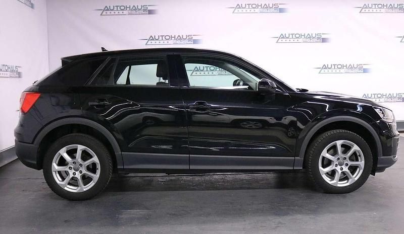 Gebraucht Audi Q2 116 PS (85 kW) 2018 Mythosschwarz metallic SUV