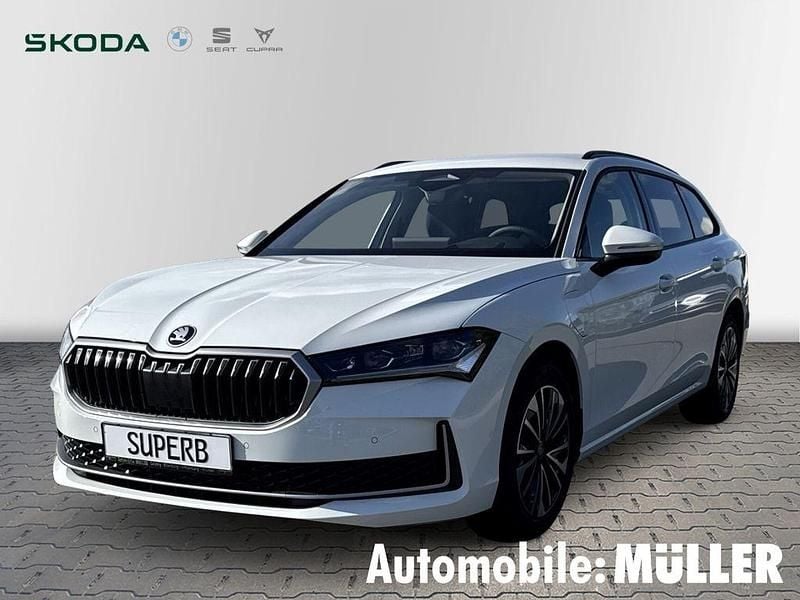 Weiss Neu 2025 Skoda Superb Selection Kombi | 46.980 € (Guter Preis) - Bild 1/4