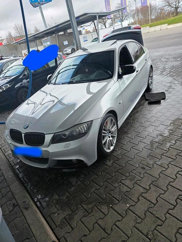 Second-hand BMW 330 272 CP (200 kW) 2009 Argintiu Berlinǎ