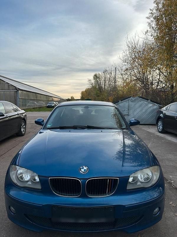 Blau Gebraucht 2005 BMW 116 Kleinwagen | 2.000 € (Fairer Preis) - Bild 1/4