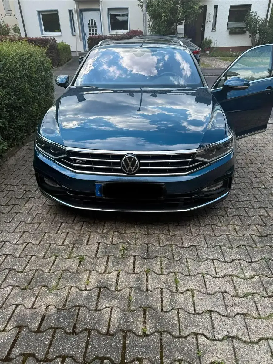 Gebraucht VW Passat R-line 272 PS (200 kW) 2020 Blau Kombi