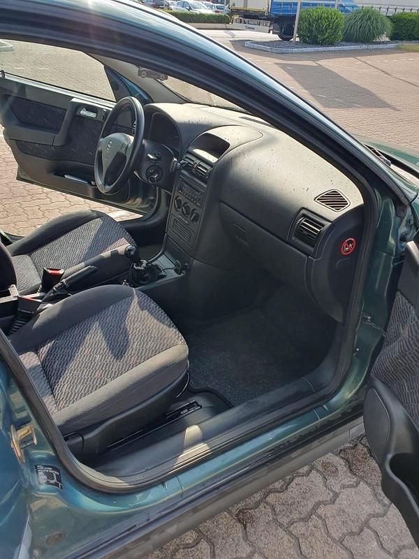 Gebraucht Opel Astra 84 PS (61 kW) 2001 Grün Kleinwagen