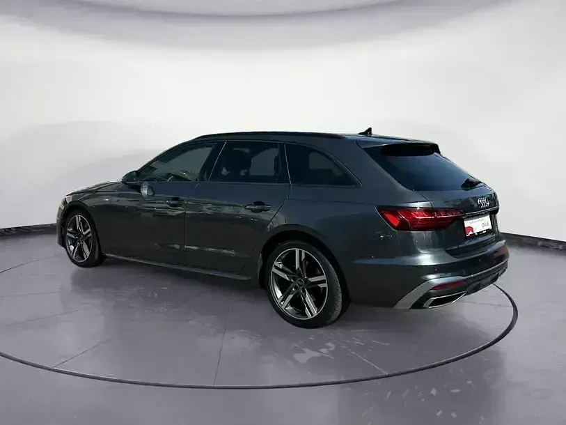 Gebraucht Audi A4 S-Line 204 PS (150 kW) 2023 Grau Kombi