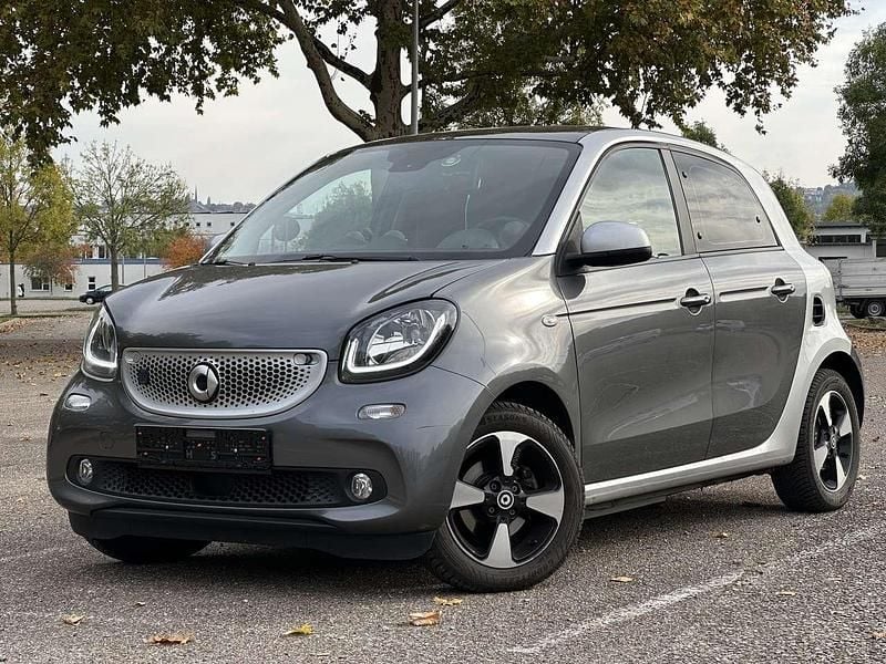 Gebraucht Smart ForFour Electric Drive Passion 60 kW (82 PS) 2019 Grau Limousine
