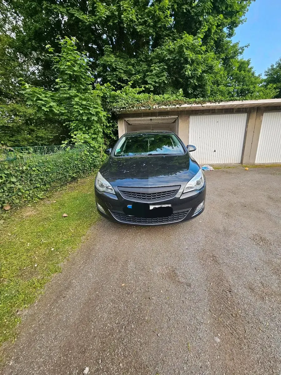 Gebraucht Opel Astra 2012 Schwarz Limousine