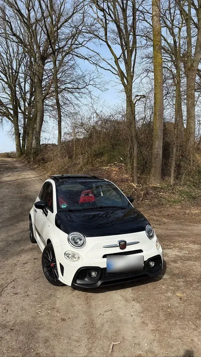 Gebraucht Abarth 595 197 PS (144 kW) 2019 Weiß Kleinwagen