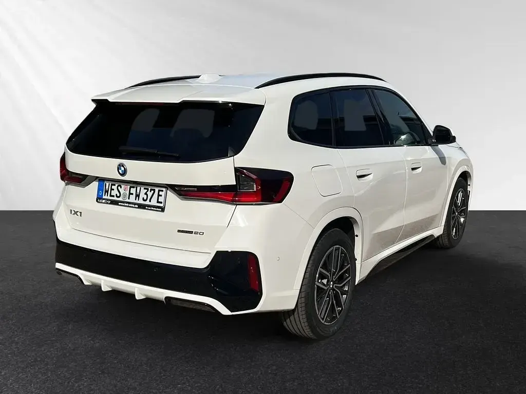 Gebraucht BMW iX1 M Sport 150 kW (204 PS) 2026 Alpinweiss SUV